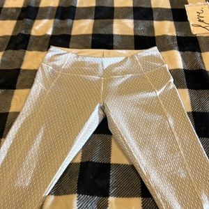 White/ gray leggings